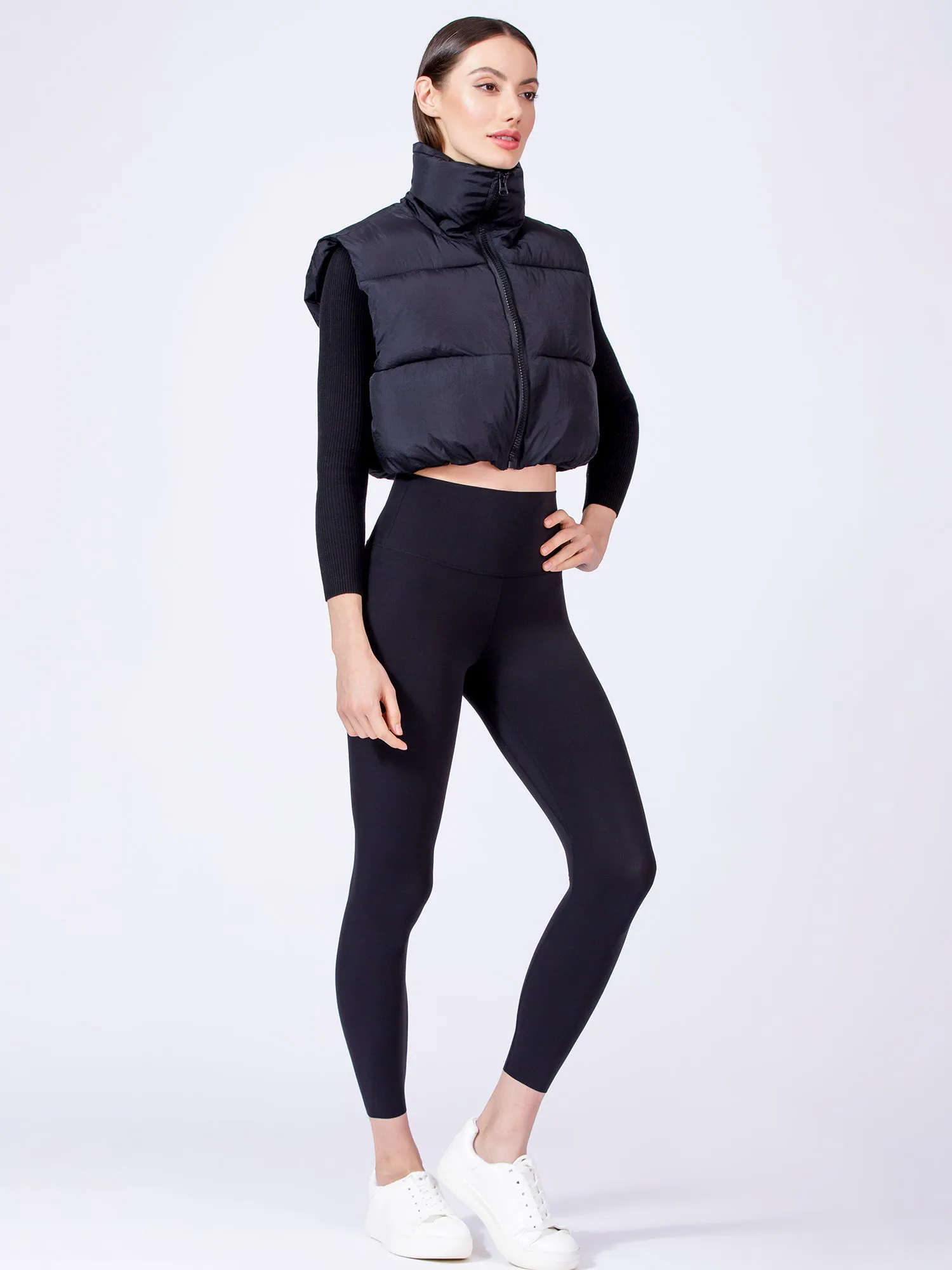 CROPPED HENLEY TEE, BLACK