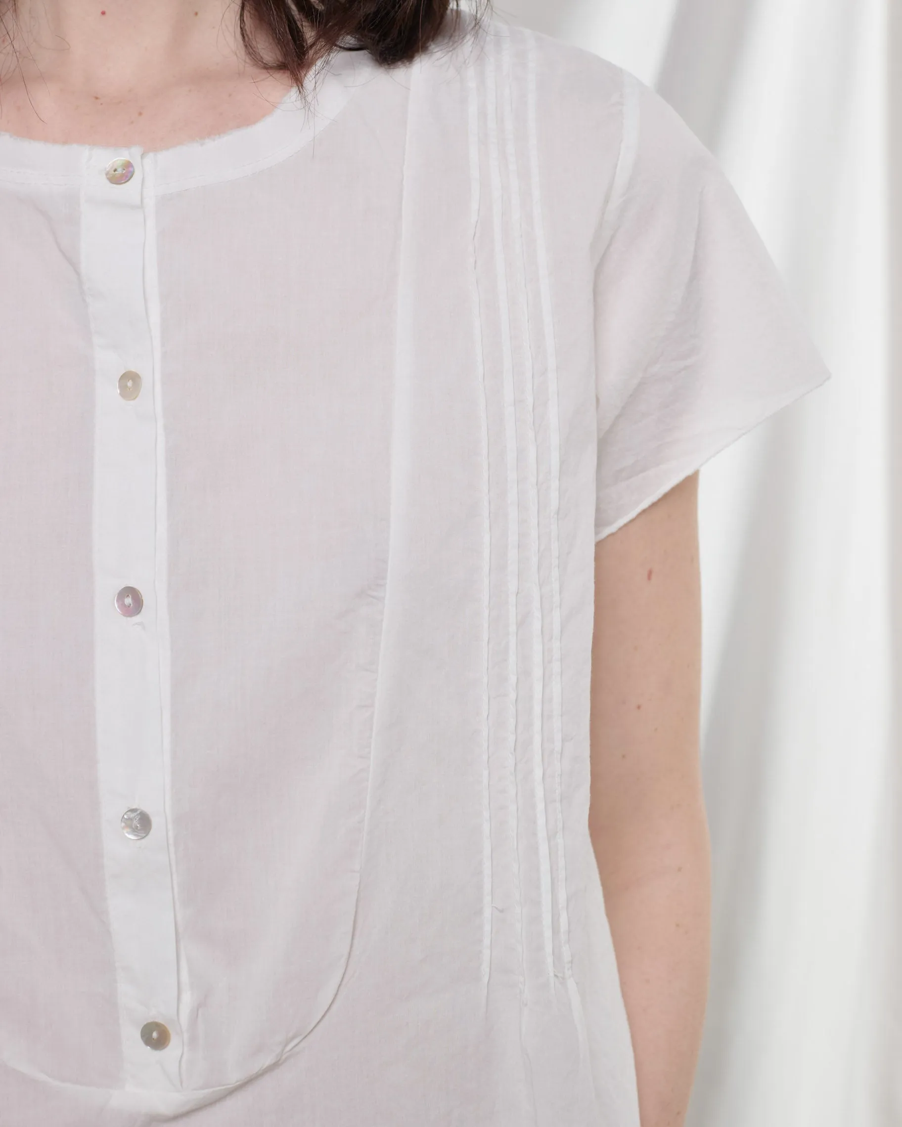 rialto48 Short Sleeve Henley Top in Grey Denim